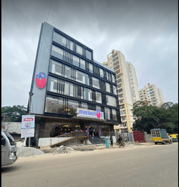 Dr. Manu C (Motherhood Hospital)
