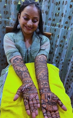 Kuldeep Mehandi Artist