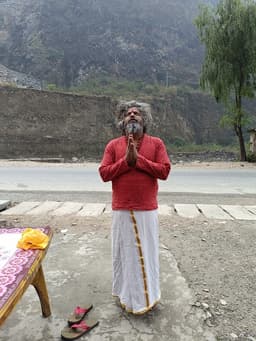 Pandit Sharavana