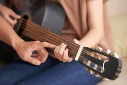 Neeraj (Guitar classes)